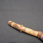 Handcrafted Curved Charango Horn with Gemstones and Andean Textiles - Imagen 7