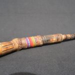 Handcrafted Curved Charango Horn with Gemstones and Andean Textiles - Imagen 15