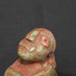 Moche Turquoise Ritual Figure with Stone Inlays – Pre-Columbian Art - Imagen 7