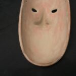 Paracas Ritual Mask in Ceramic – Geometric Motifs and Tribal Colors - Imagen 8