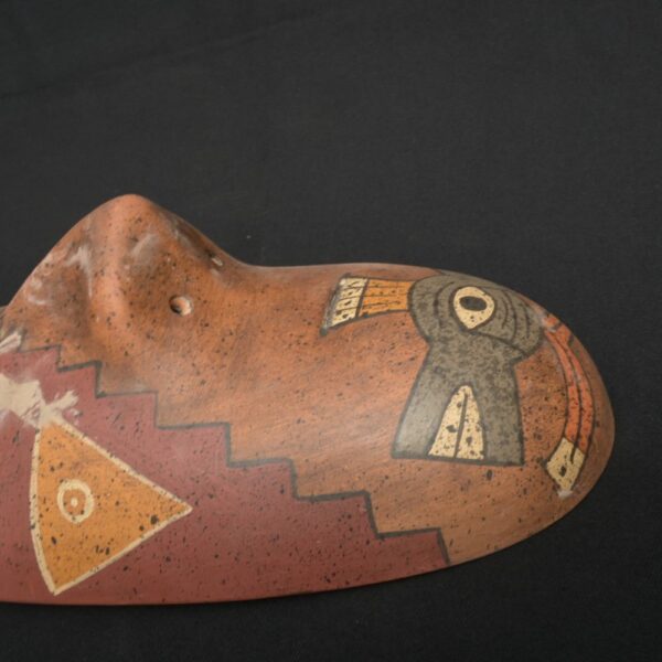 Paracas Ritual Mask in Ceramic – Geometric Motifs and Tribal Colors - Imagen 12