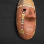 Ceramic Paracas Ritual Mask – Sacred Geometric and Feline Motifs - Imagen 3