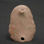 Moche Ritual Whistle – Sacred Ceramic Figure with Aura and Detail - Imagen 3