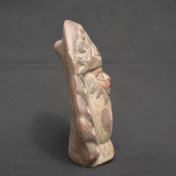 Moche Ritual Whistle – Sacred Ceramic Figure with Aura and Detail - Imagen 4