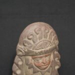 Moche Ritual Whistle – Sacred Ceramic Figure with Aura and Detail - Imagen 5