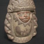 Moche Ritual Whistle – Sacred Ceramic Figure with Aura and Detail - Imagen 6