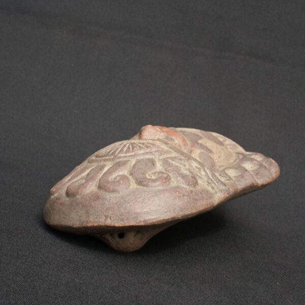 Moche Ritual Whistle – Sacred Ceramic Figure with Aura and Detail - Imagen 7