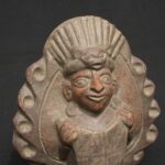 Moche Ceramic Ritual Whistle – Figure with Aura and Headdress - Imagen 6