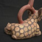 🟡Moche Feline Stirrup-Spout Vessel – Pre-Columbian Ceremonial Pot - Imagen 11