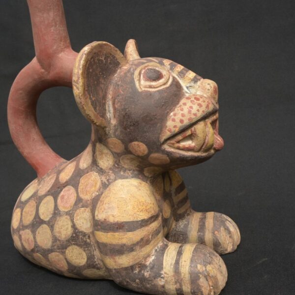 🟡Moche Feline Stirrup-Spout Vessel – Pre-Columbian Ceremonial Pot - Imagen 13