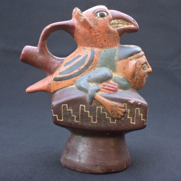 🔸Moche Ceramic Vessel – Man Carrying Bird Figurine Ritual Pottery - Imagen 1