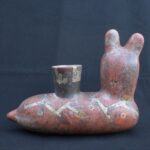 🏷️Ancient Vicus Ritual Vessel in Form of Resting Animal with Symbolic Art - Imagen 4