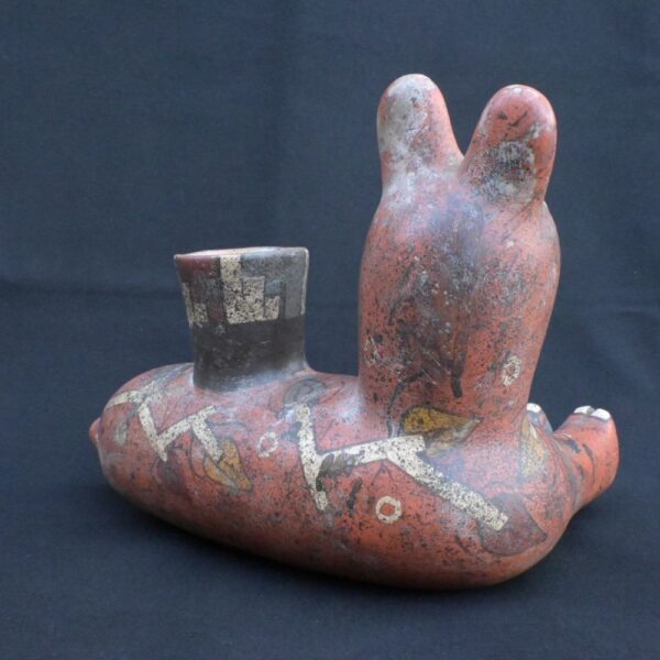 🏷️Ancient Vicus Ritual Vessel in Form of Resting Animal with Symbolic Art - Imagen 5