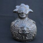 🏷️Moche Black Ceramic Wind Whistle with Dual Figures and Star Symbol - Imagen 8