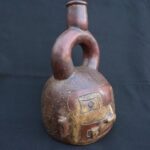🏺 Chavin Ceramic Stirrup-Spout Bottle - Imagen 8