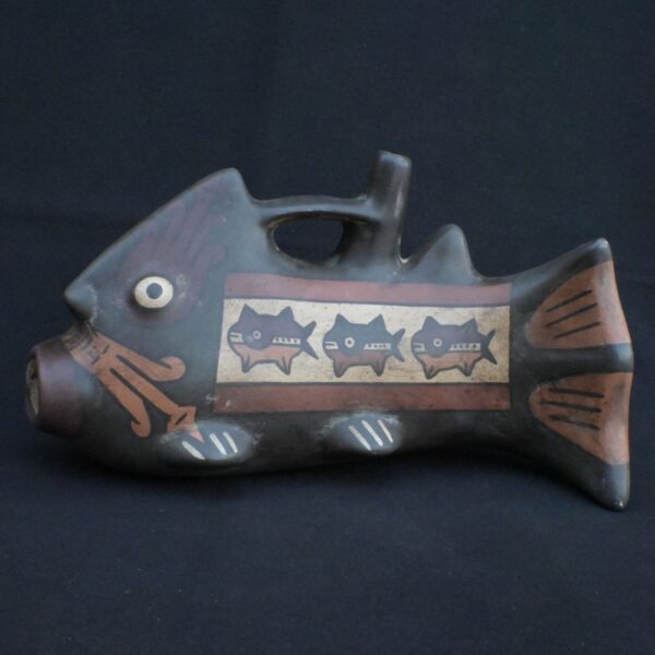 🐟 Nasca Ceramic Bottle with Fish Motif and Ritual Design - Imagen 1