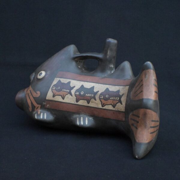 🐟 Nasca Ceramic Bottle with Fish Motif and Ritual Design - Imagen 2