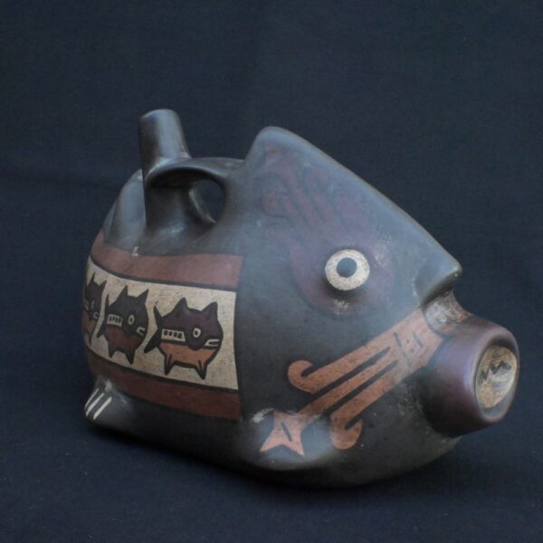🐟 Nasca Ceramic Bottle with Fish Motif and Ritual Design - Imagen 6
