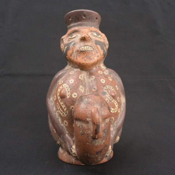 🌀 Nasca Ceramic Anthropomorphic Bottle with Serpents - Imagen 2
