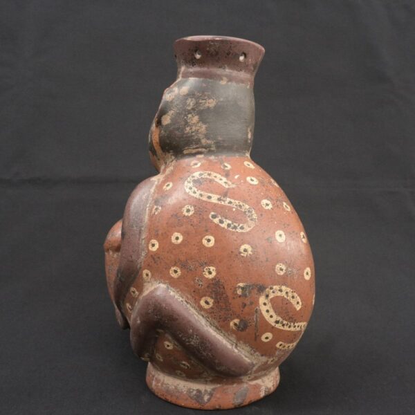 🌀 Nasca Ceramic Anthropomorphic Bottle with Serpents - Imagen 5