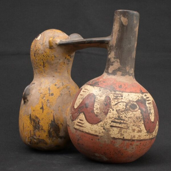 🕊️ Nasca Ceramic Wind Whistle with Bird and Serpent - Imagen 5