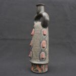 ⚫ Pre-Columbian Ceramic Bottle with Ritual Reliefs and Stirrup Handle - Imagen 6