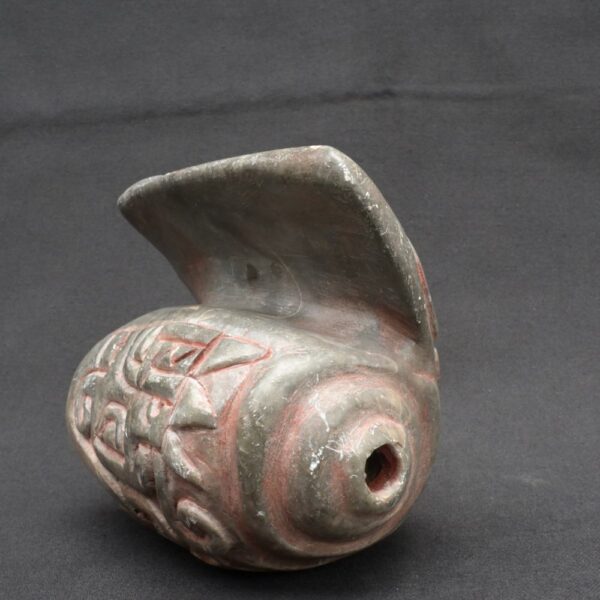 🎶 Chavín Stone Pututu with Ceremonial Feline Engravings - Imagen 14