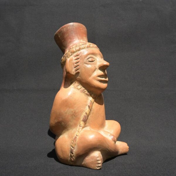 🏺 Anthropomorphic Ceramic Vessel – Moche Culture - Imagen 8