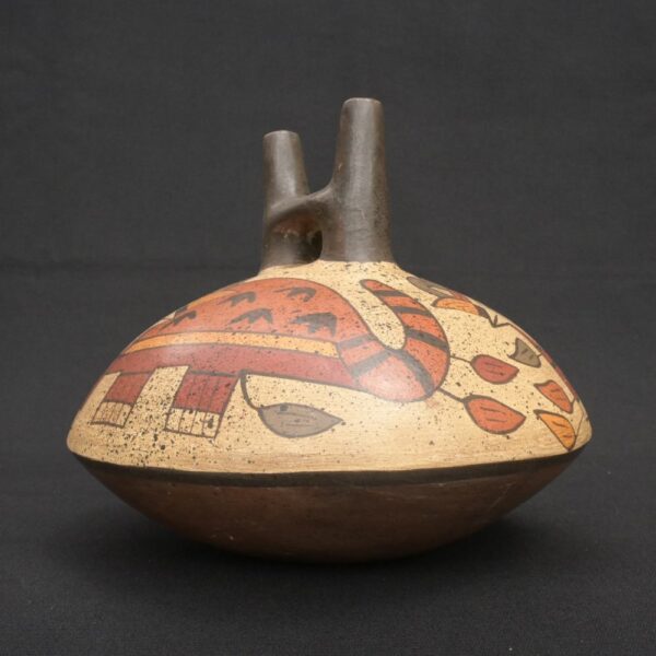 🐍 Nasca Ceramic Painted Bottle with Mythical Figure - Imagen 3