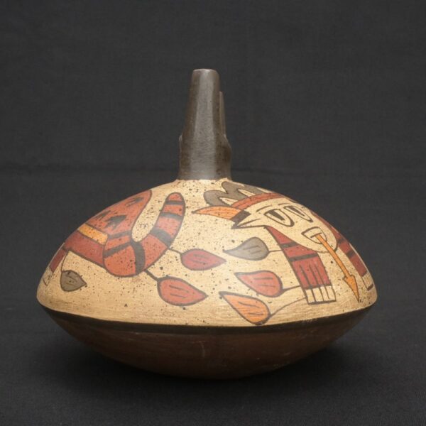 🐍 Nasca Ceramic Painted Bottle with Mythical Figure - Imagen 12