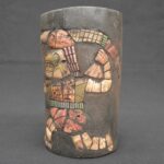 🛡️ Moche Ceremonial Vase with Stone and Shell Inlays - Imagen 9