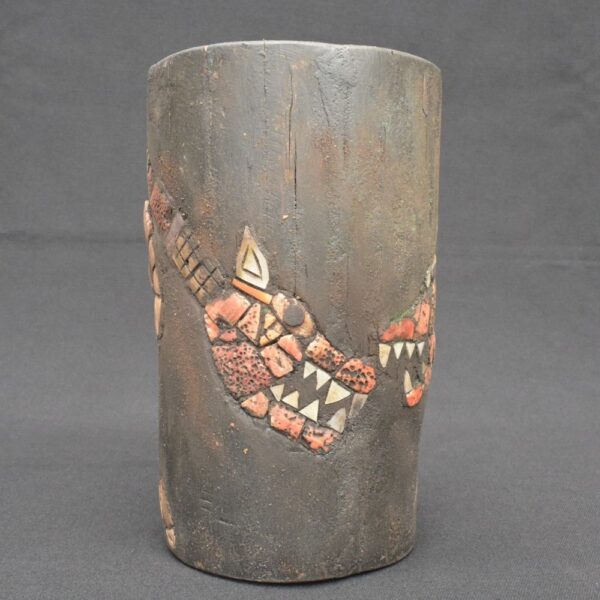 🛡️ Moche Ceremonial Vase with Stone and Shell Inlays - Imagen 11