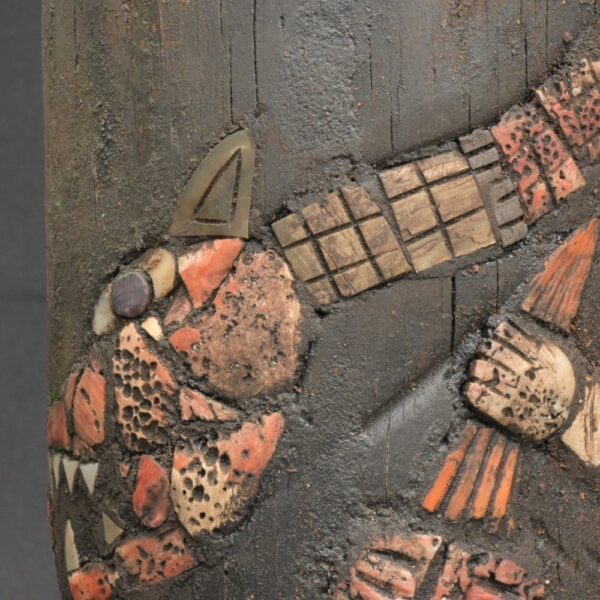 🛡️ Moche Ceremonial Vase with Stone and Shell Inlays - Imagen 16