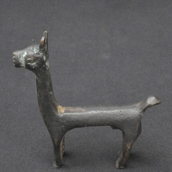 🦙 Inca Metal Llama Figurine with Ancestral Patina - Imagen 6