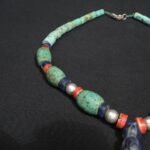 Pre-Columbian Chavín Turquoise and Sodalite Necklace - Imagen 3