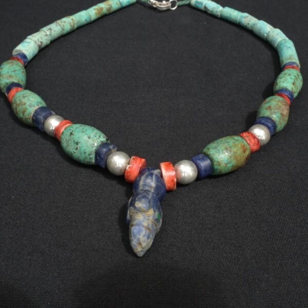 Pre-Columbian Chavín Turquoise and Sodalite Necklace - Imagen 4