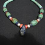 Pre-Columbian Chavín Turquoise and Sodalite Necklace - Imagen 10
