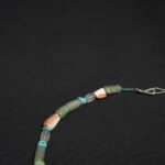 🌈 Pre-Columbian Chavín Necklace of Multicolored Stones - Imagen 8