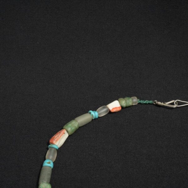 🌈 Pre-Columbian Chavín Necklace of Multicolored Stones - Imagen 8