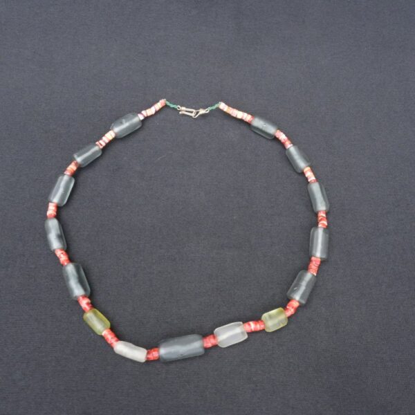 🌟Chavín Necklace of Colored Stones - Imagen 1
