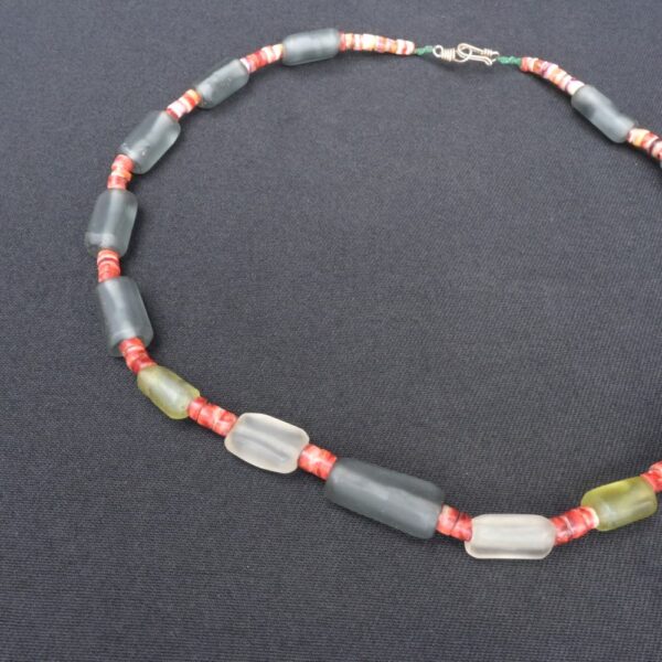 🌟Chavín Necklace of Colored Stones - Imagen 8