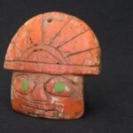 🌞 Chavín Face in Spondylus Shell with Headdress - Imagen 3