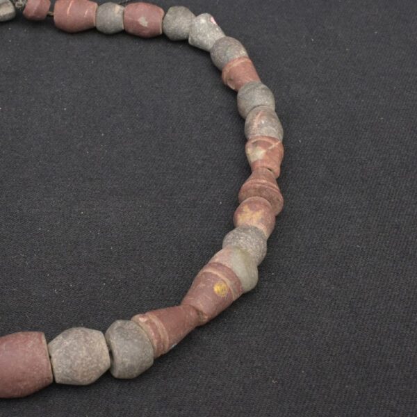 🪨 Chavín Necklace in Multicolored Stone with Ancestral Patina - Imagen 5