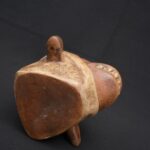 🏺 Moche Ceramic Zoomorphic Bottle with the Face of a Wild Being - Imagen 10
