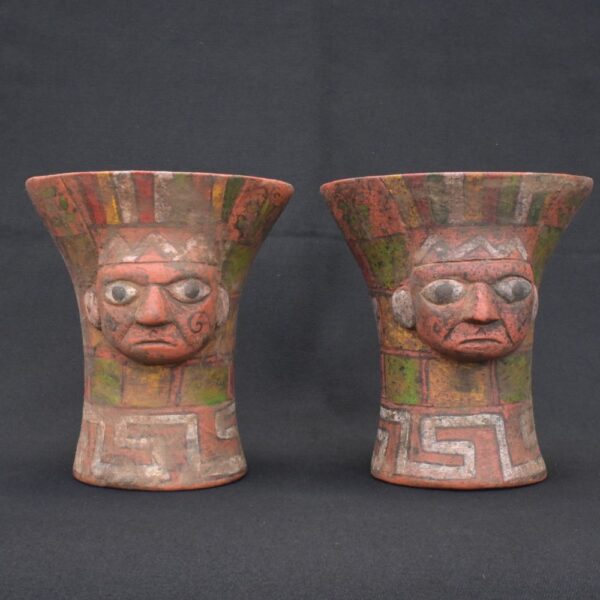 🏺 Tiahuanaco Ceramic Ritual Vessel with Polychrome Human Face - Imagen 1