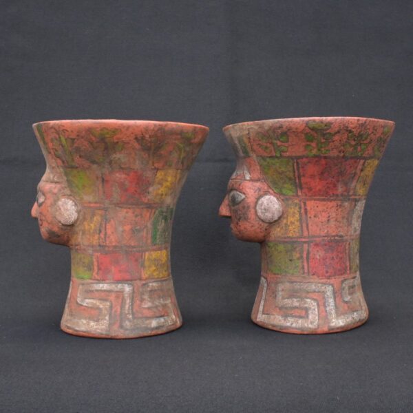 🏺 Tiahuanaco Ceramic Ritual Vessel with Polychrome Human Face - Imagen 2