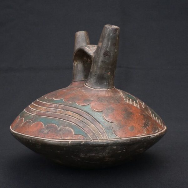 🏺 Paracas Ceramic Bottle with Zoomorphic Motif and Ritual Decoration - Imagen 5