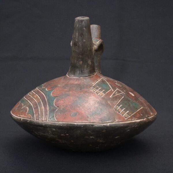 🏺 Paracas Ceramic Bottle with Zoomorphic Motif and Ritual Decoration - Imagen 6