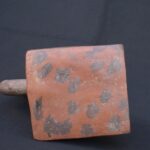🏺 Moche Culture Ceramic Sculptural Bottle with a Male Ritual Figure - Imagen 9