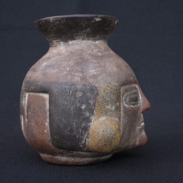🧠 Tiahuanaco Culture Ceramic Ceremonial vessel in the shape of a human head - Imagen 8